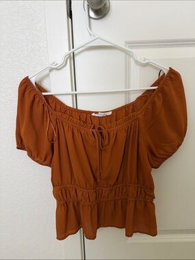 Women’s Off-Shoulder Rust Peasant Top